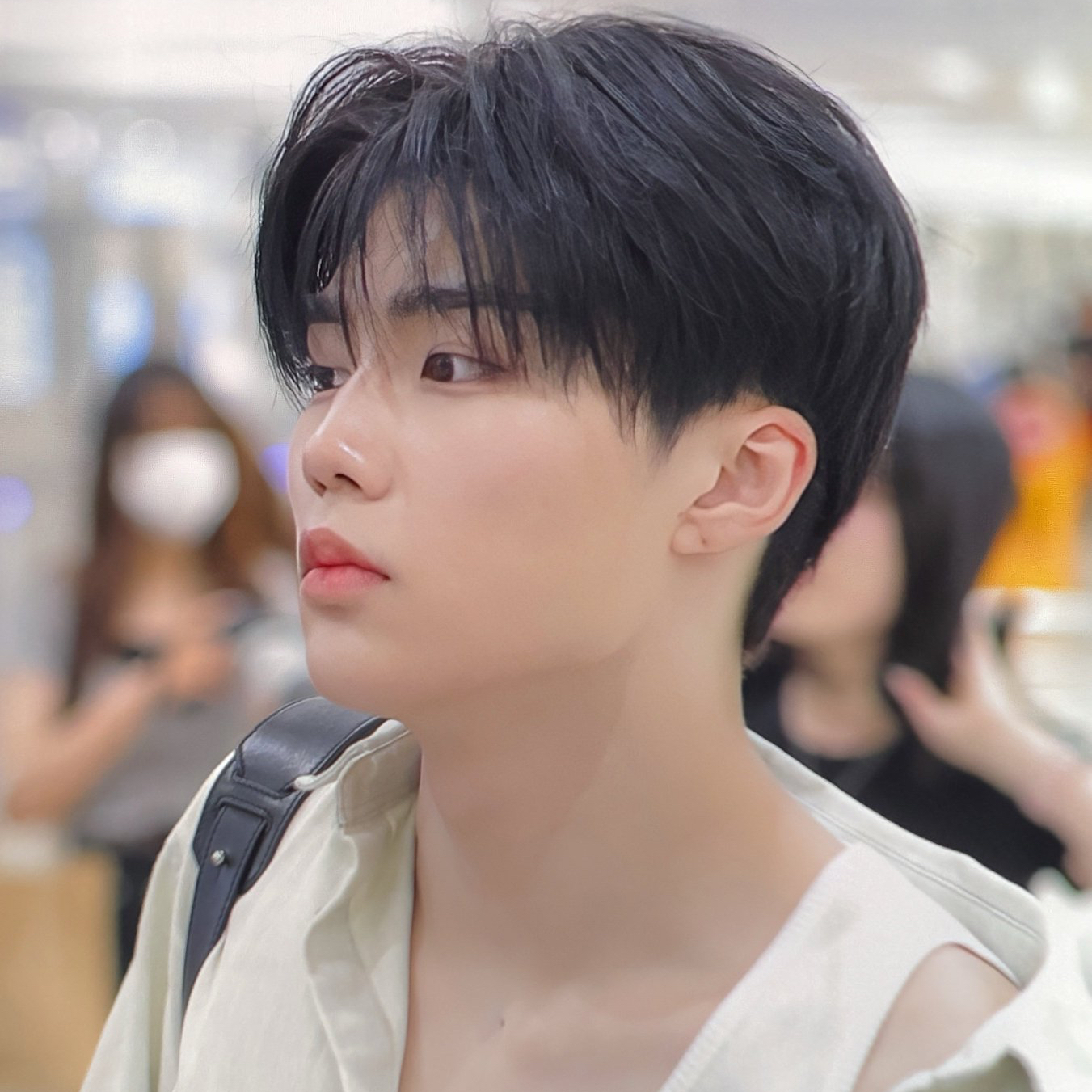 Behind-the-scenes cut of Park Gunwook (ZEROBASEONE)
