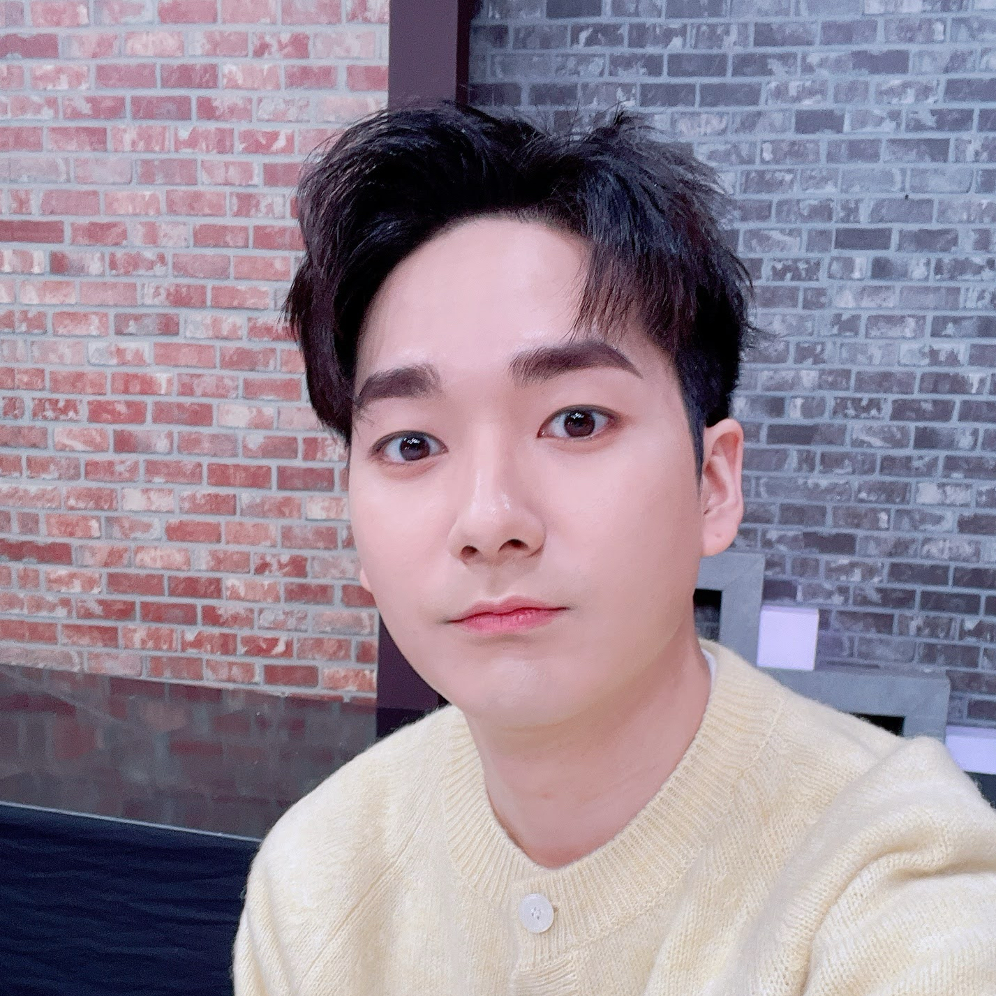 Latest photo of Aron