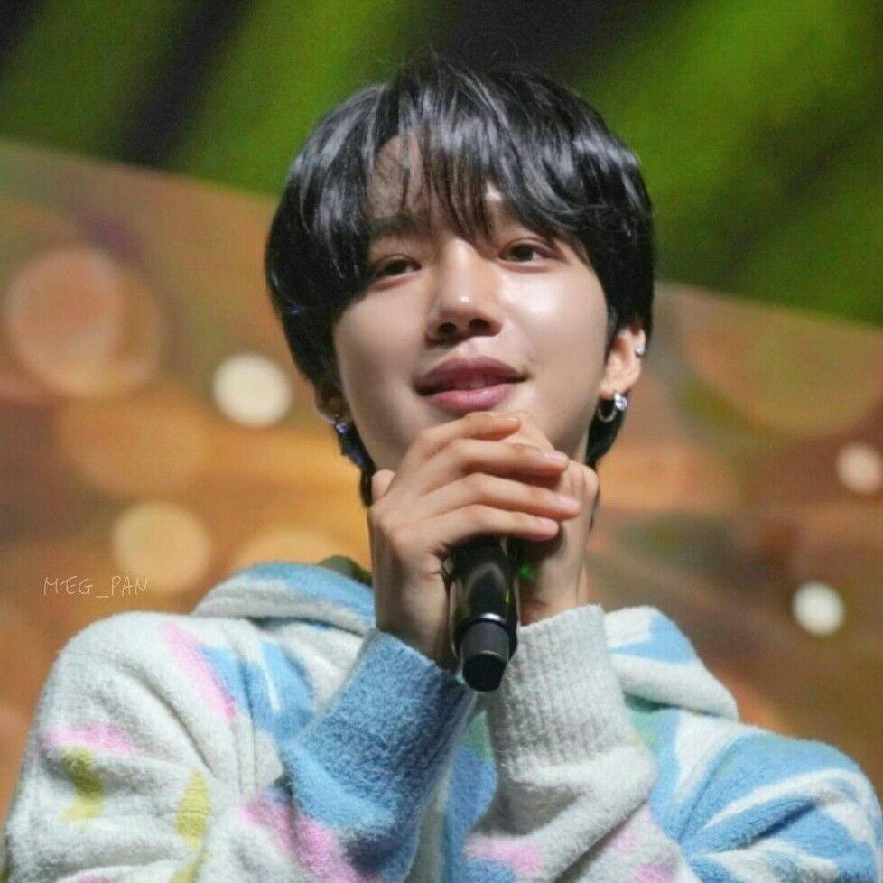 Behind-the-scenes cut of Lim Youngmin