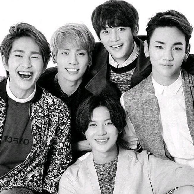 Behind-the-scenes cut of SHINee