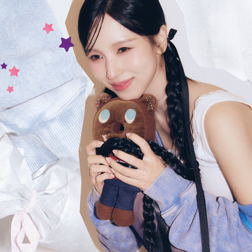Recent activity shot of Mina (TWICE)