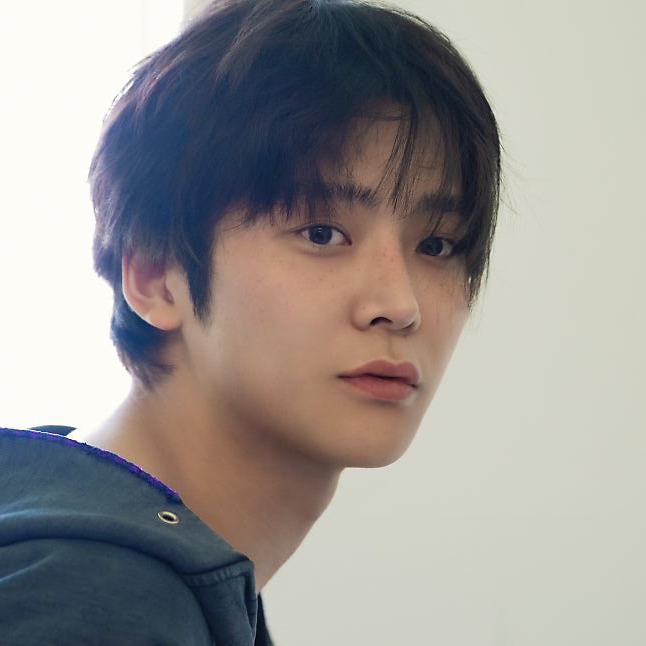 A moment captured by Rowoon's fan