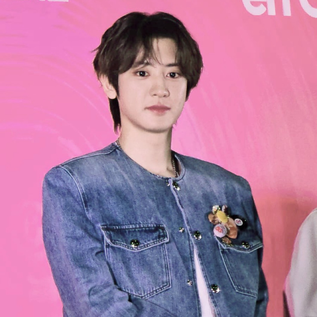 Latest photo of Chanyeol (EXO)