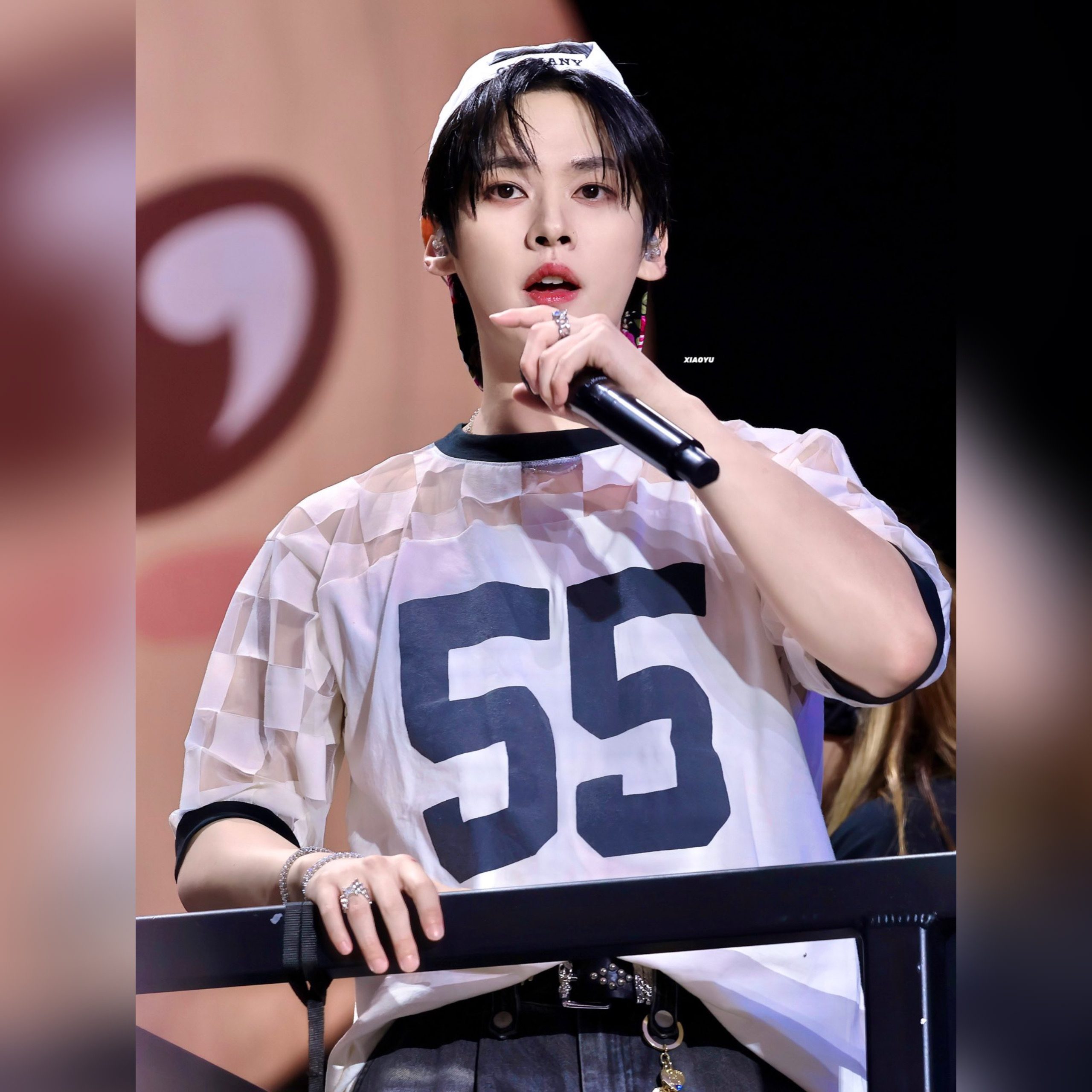 A moment captured by Lee Know (Stray Kids)'s fan