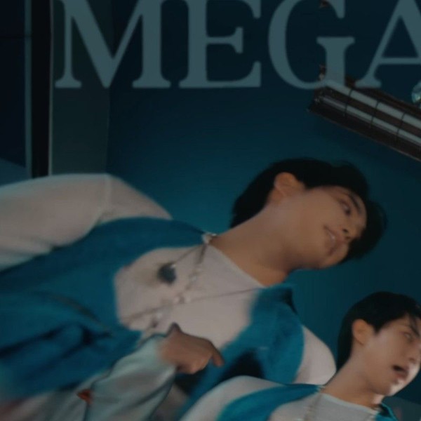 Signature photo of HAN (Stray Kids) capturing their charm