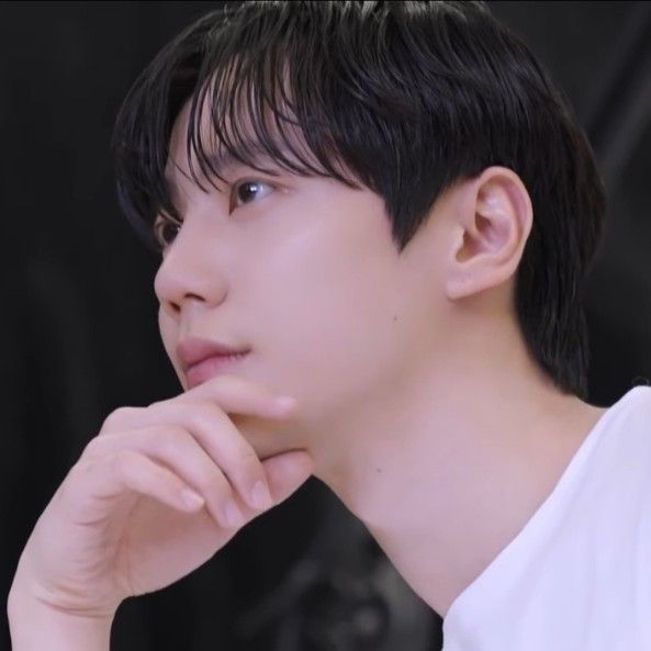 Latest photo of Lee Junyoung