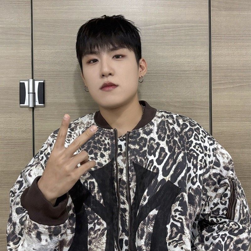 Recent activity shot of Park Woojin (AB6IX)