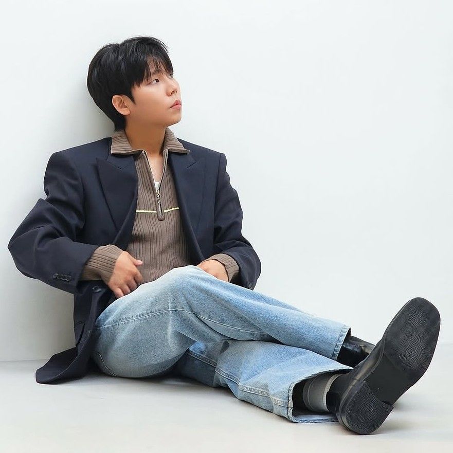 A moment captured by Jung Seunghwan's fan