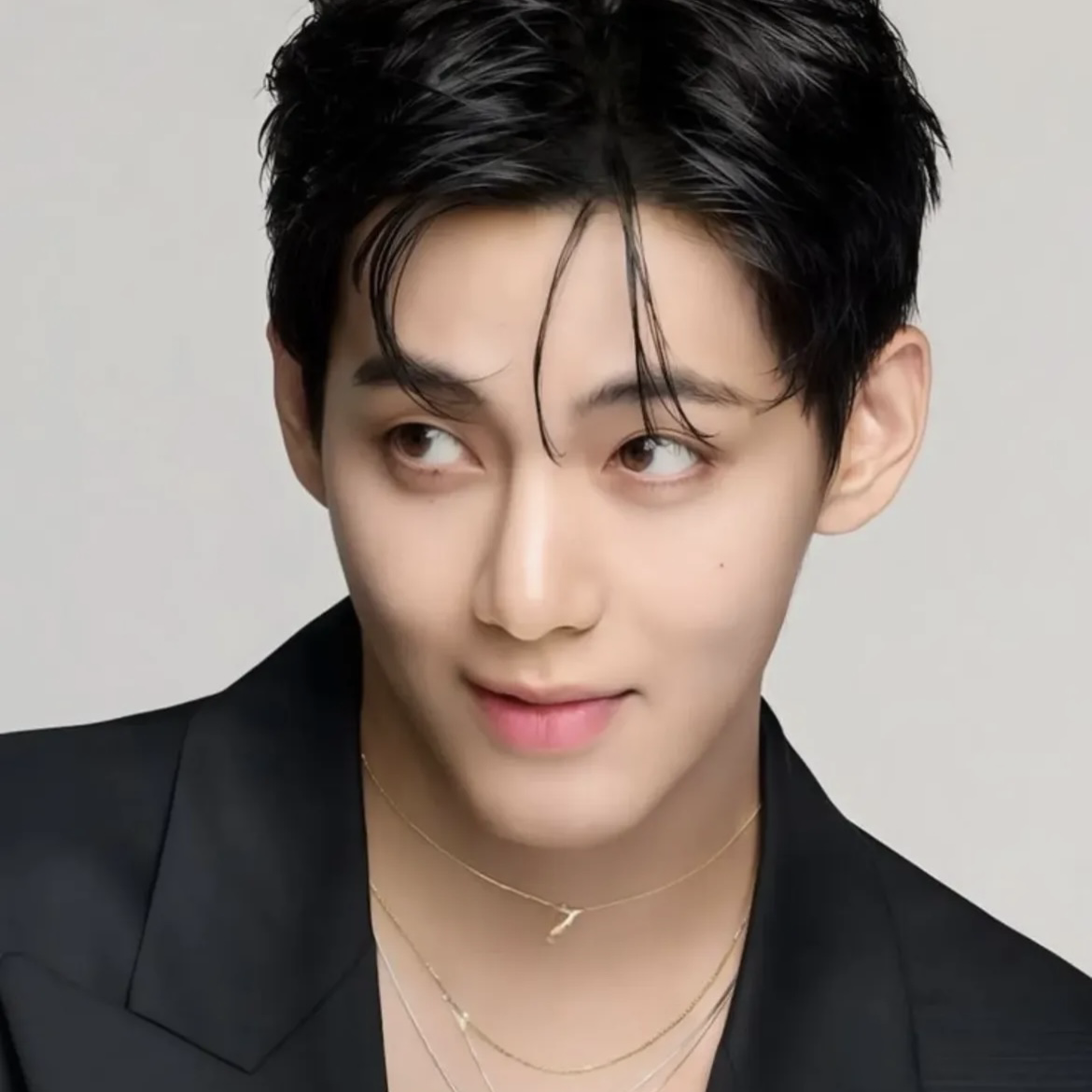 A moment captured by V (BTS)'s fan