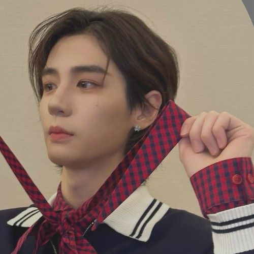 Latest photo of Leehan (BOYNEXTDOOR)