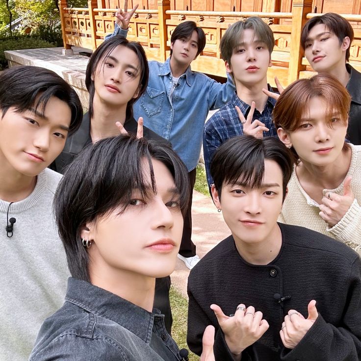 Behind-the-scenes cut of ATEEZ