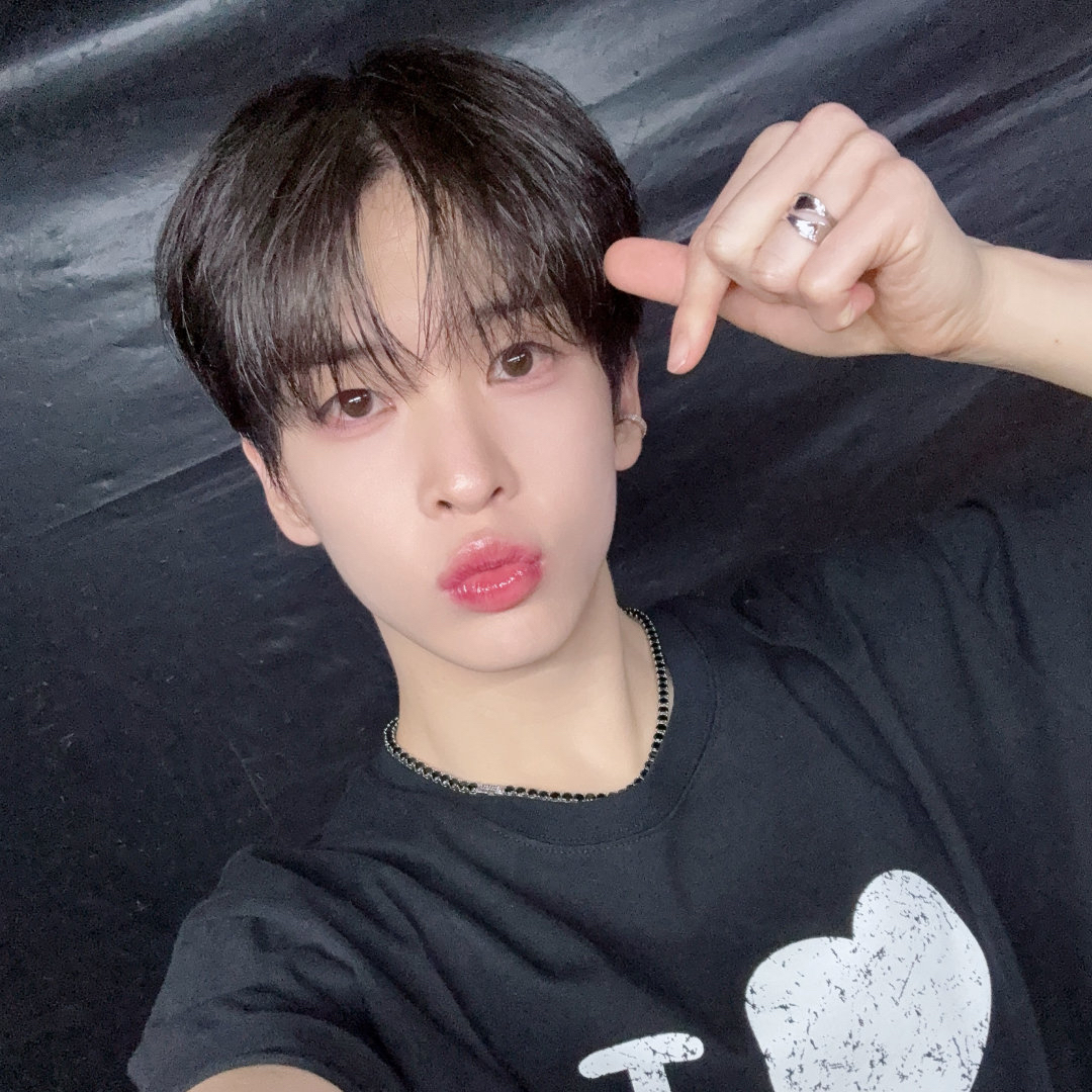 A moment captured by Allen (CRAVITY)'s fan