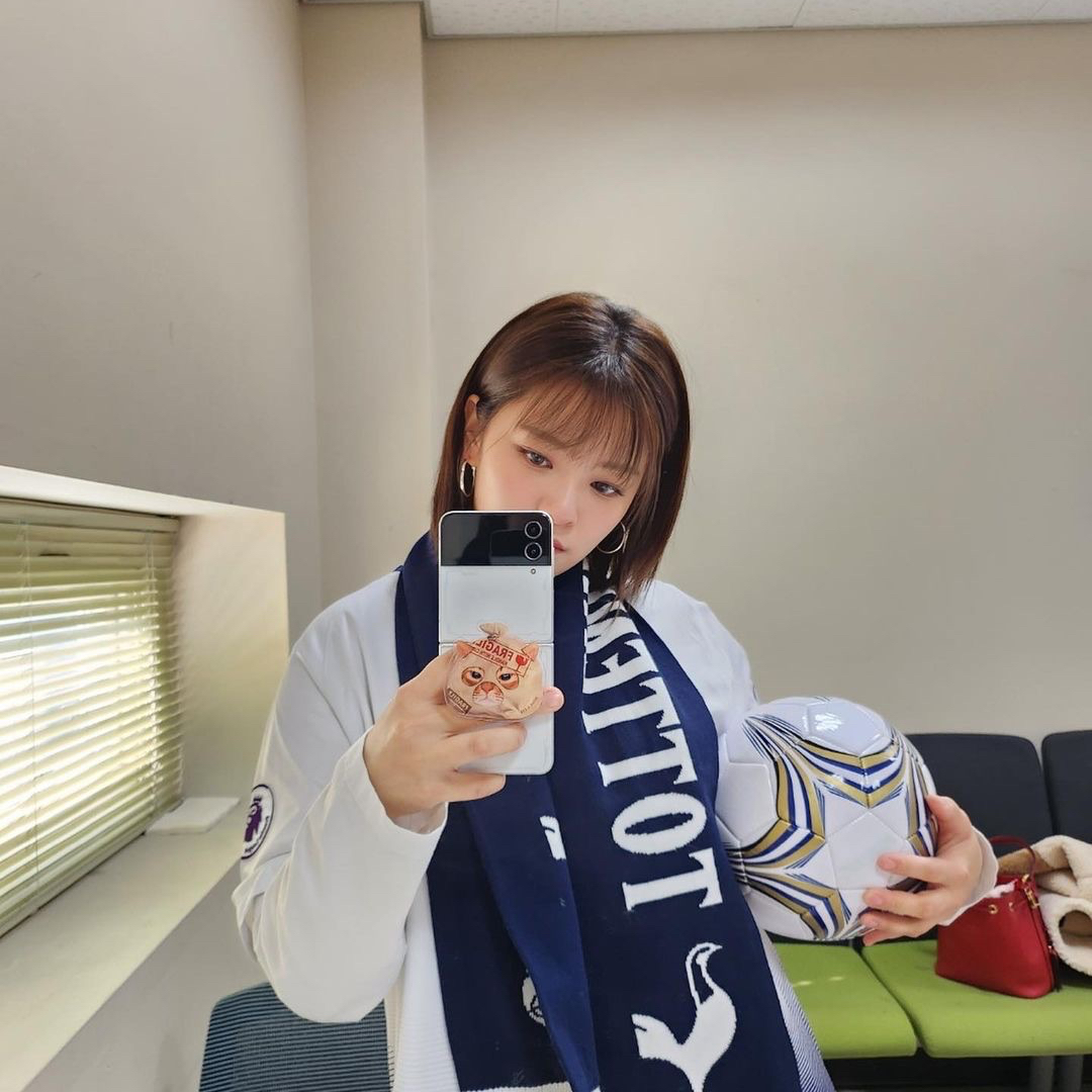 Latest photo of Jeongyeon (TWICE)