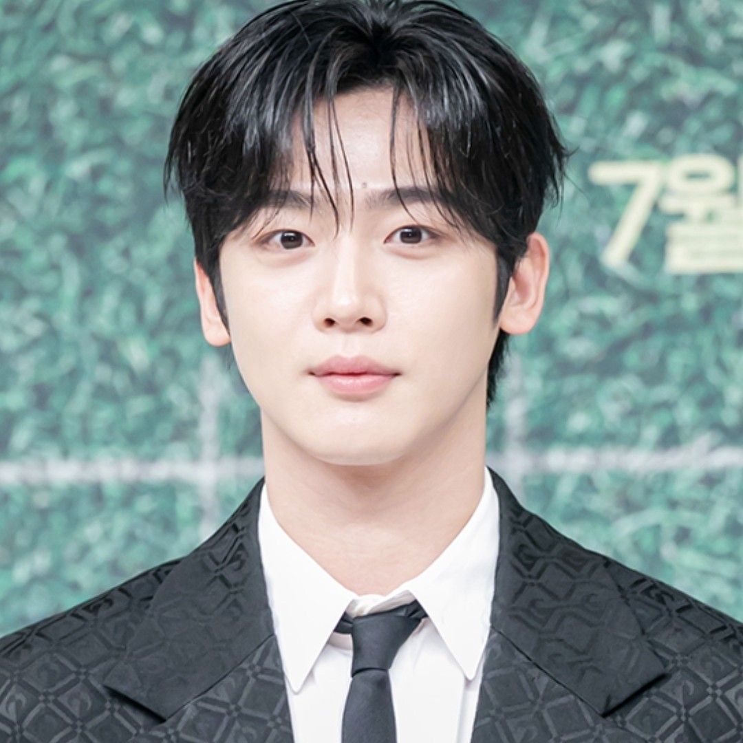 Latest photo of Kim Yohan (WEi)