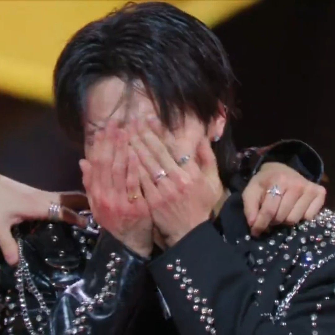 Behind-the-scenes cut of I.N (Stray Kids)