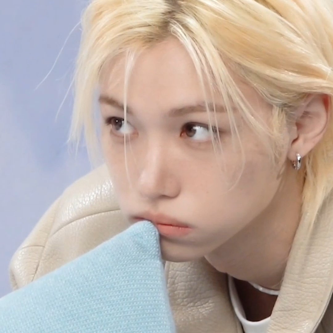 Latest photo of Felix (Stray Kids)