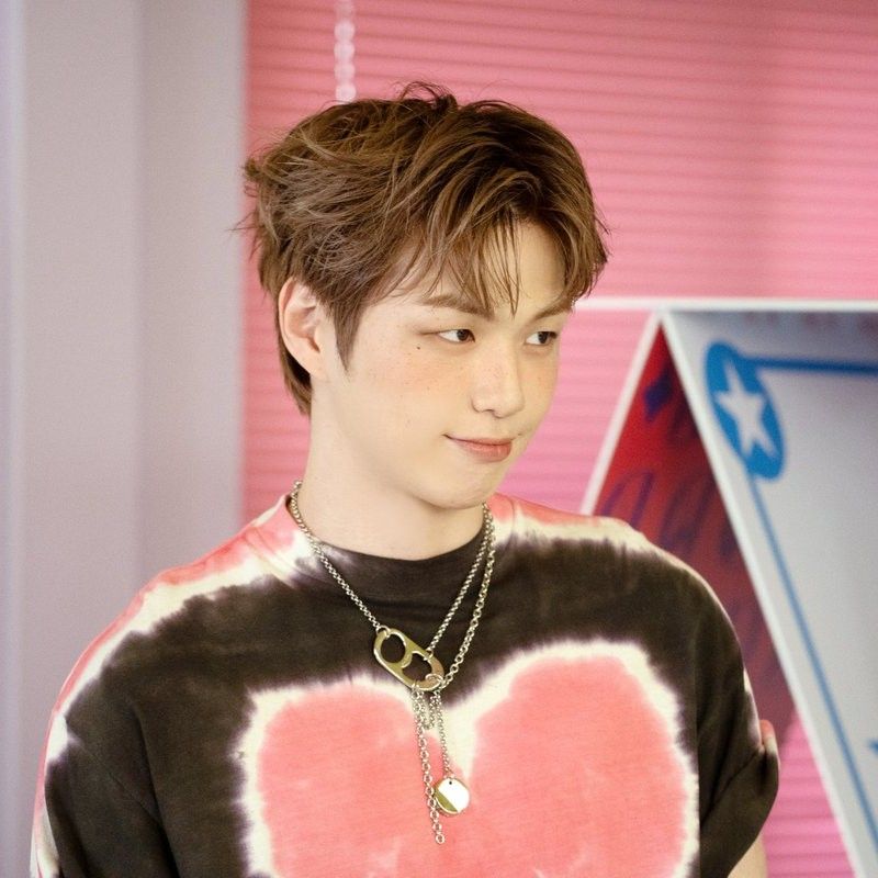 Foto aktivitas terbaru Kang Daniel