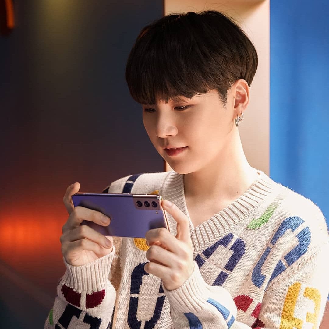 SUGA (BTS)の舞台裏ショット