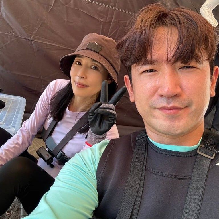 Latest photo of Lee Minwoo (SHINHWA)