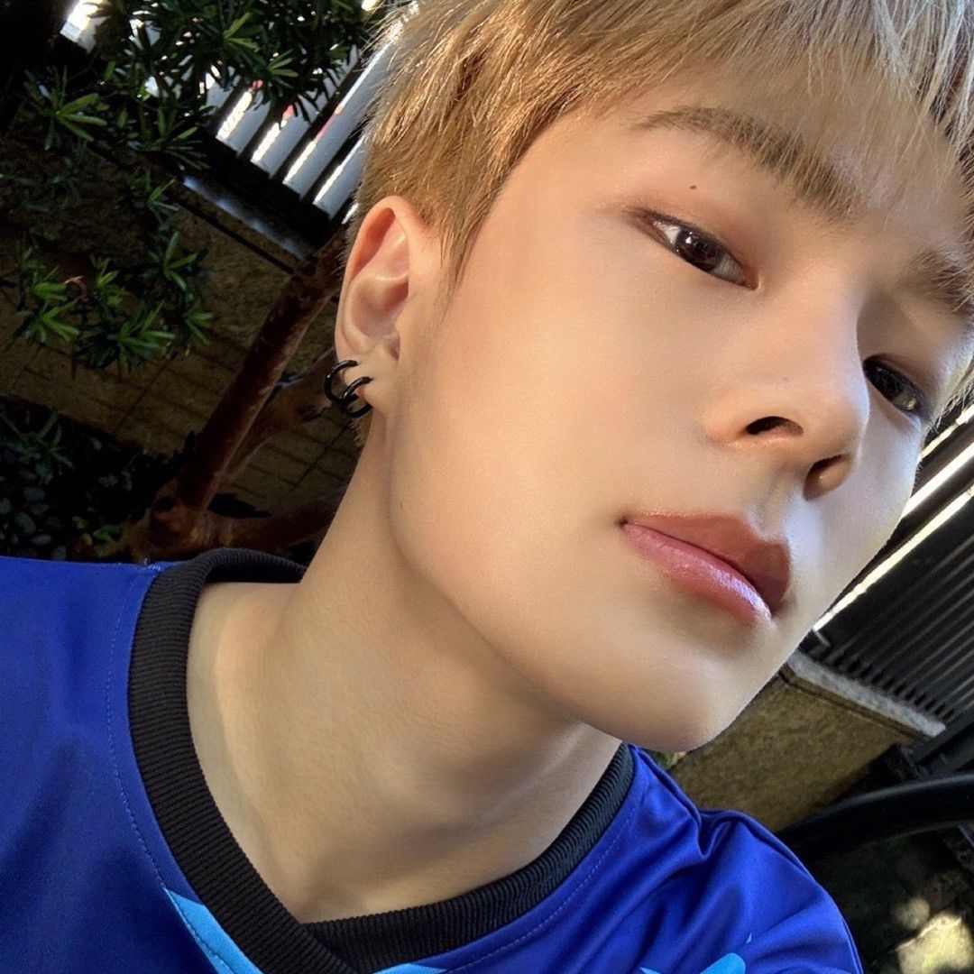 Latest photo of Kim Junmin (WHIB)