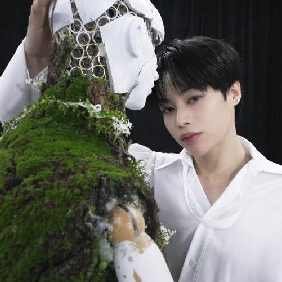 Recent activity shot of Hanbin (TEMPEST)