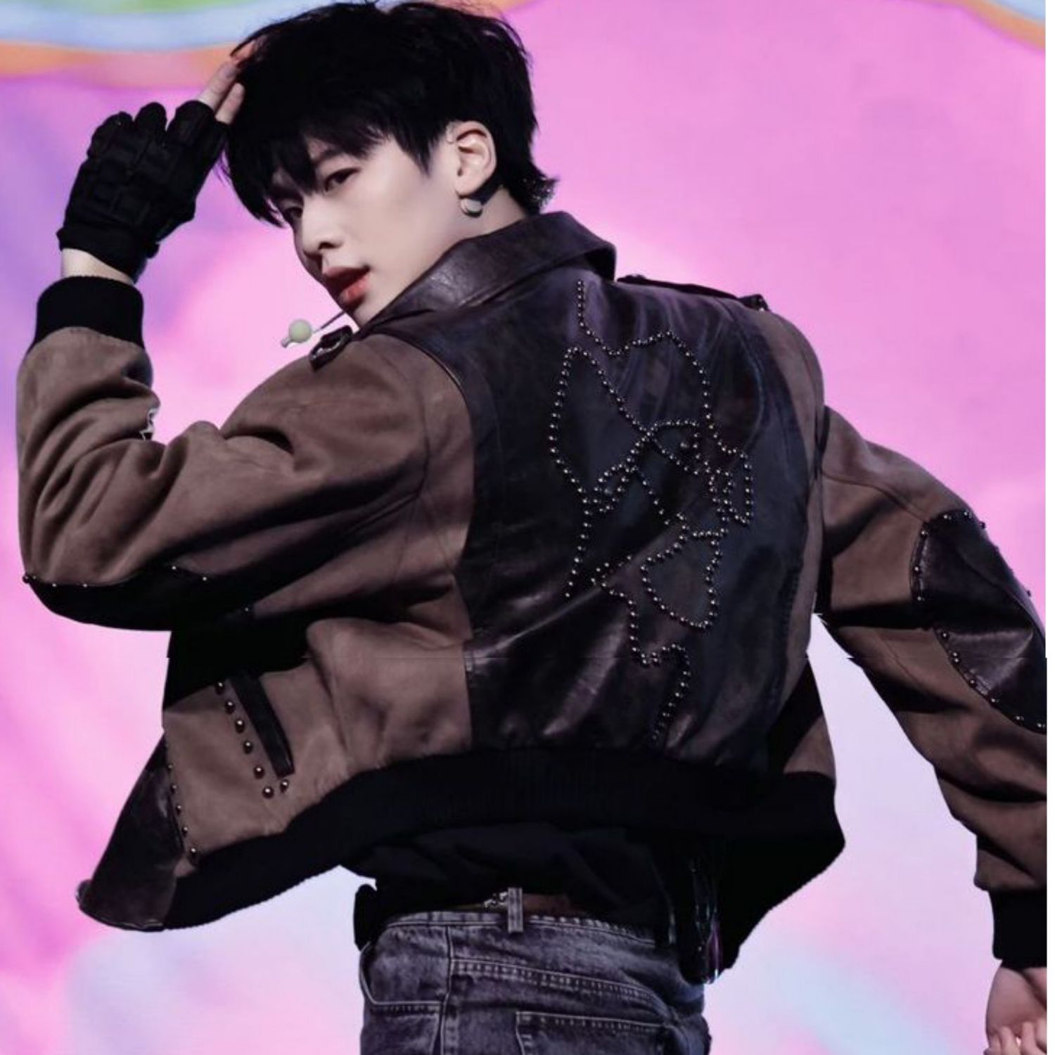 Behind-the-scenes cut of Shen (NexT1DE)