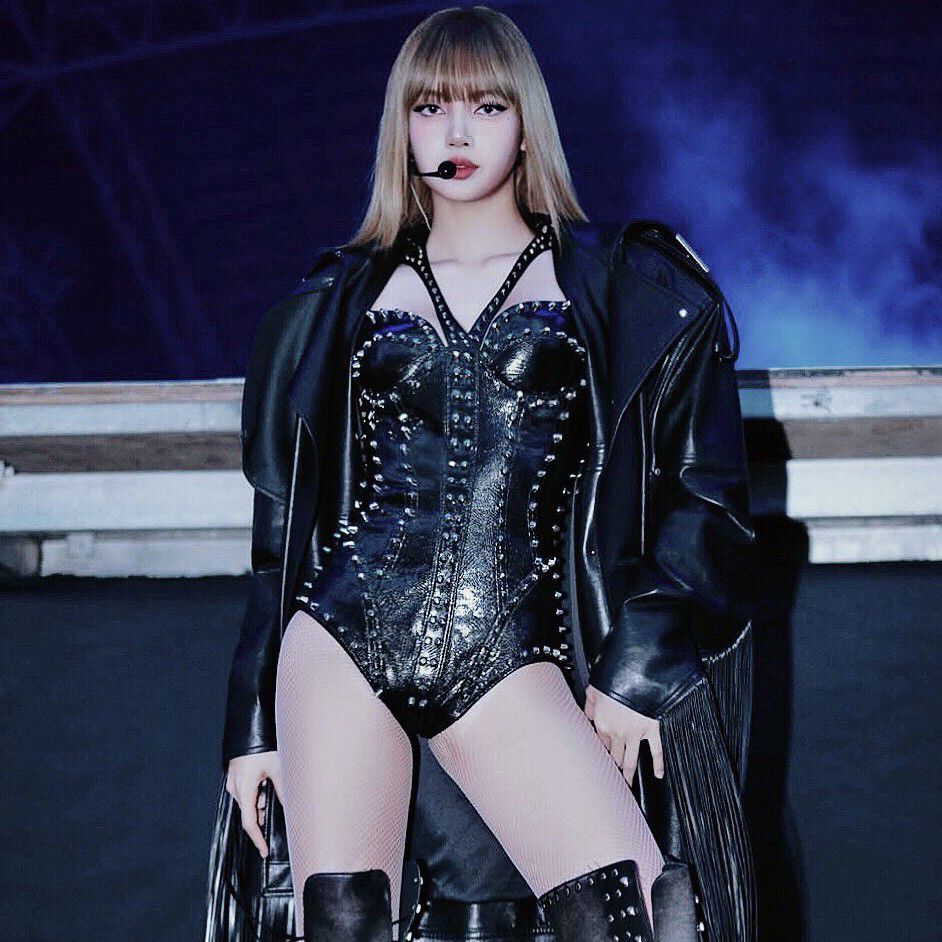 Foto aktivitas terbaru Lisa (BLACKPINK)