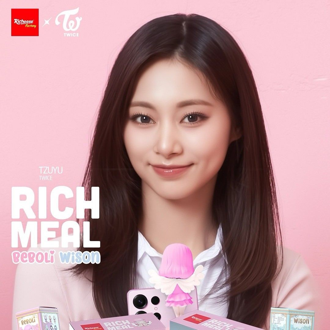 Momen yang diabadikan oleh penggemar Tzuyu (TWICE)
