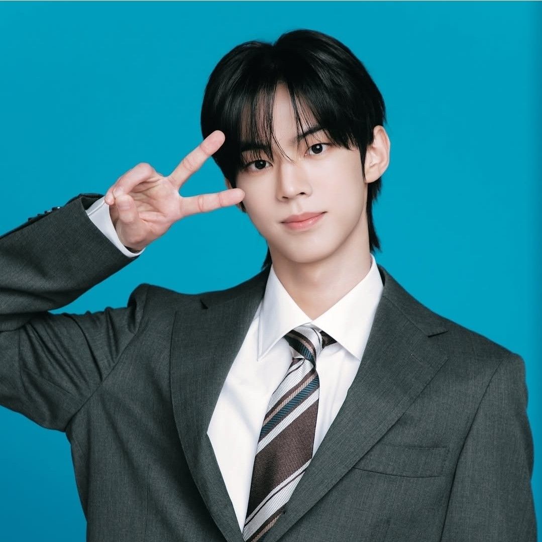 Behind-the-scenes cut of TWS