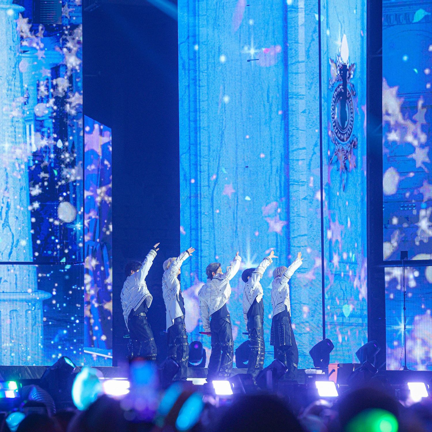 A moment captured by TOMORROW X TOGETHER's fan