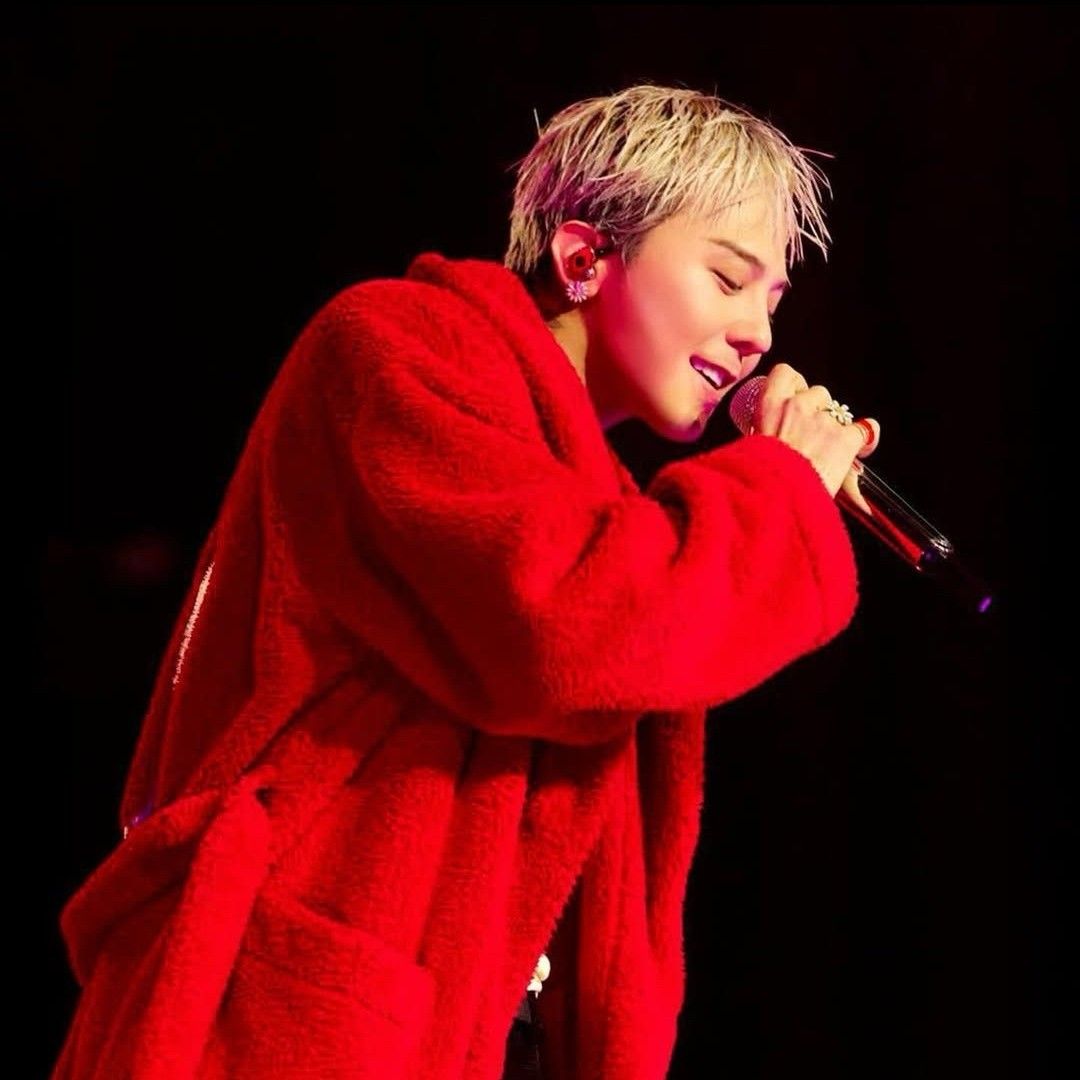 Recent activity shot of G-DRAGON (BIGBANG)
