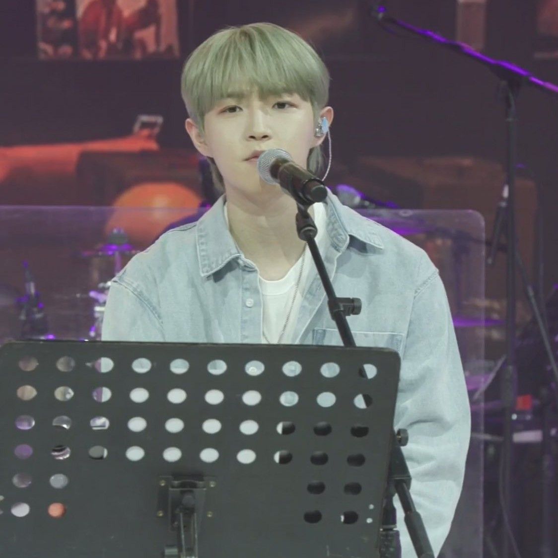 A moment captured by Kim Jaehwan's fan