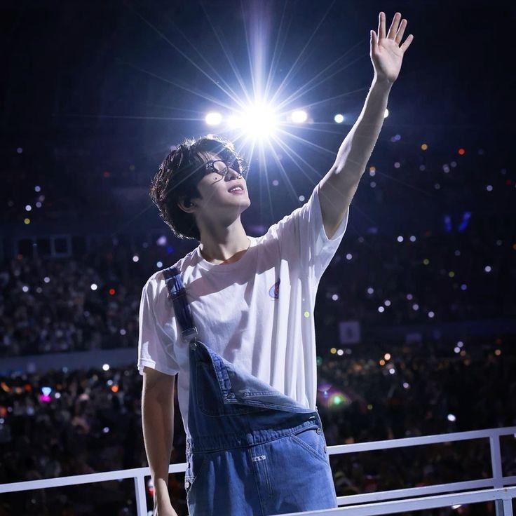 원우 (세븐틴) 최근 활동샷