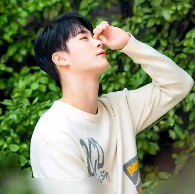 Recent activity shot of Moonbin (ASTRO)