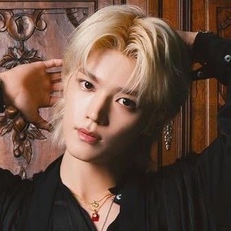 A moment captured by Taeyong (NCT 127)'s fan