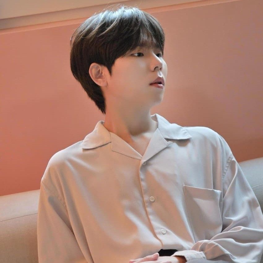 A moment captured by Jung Seunghwan's fan