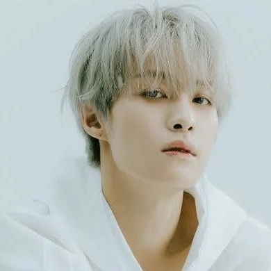 Behind-the-scenes cut of YANGYANG (WayV)