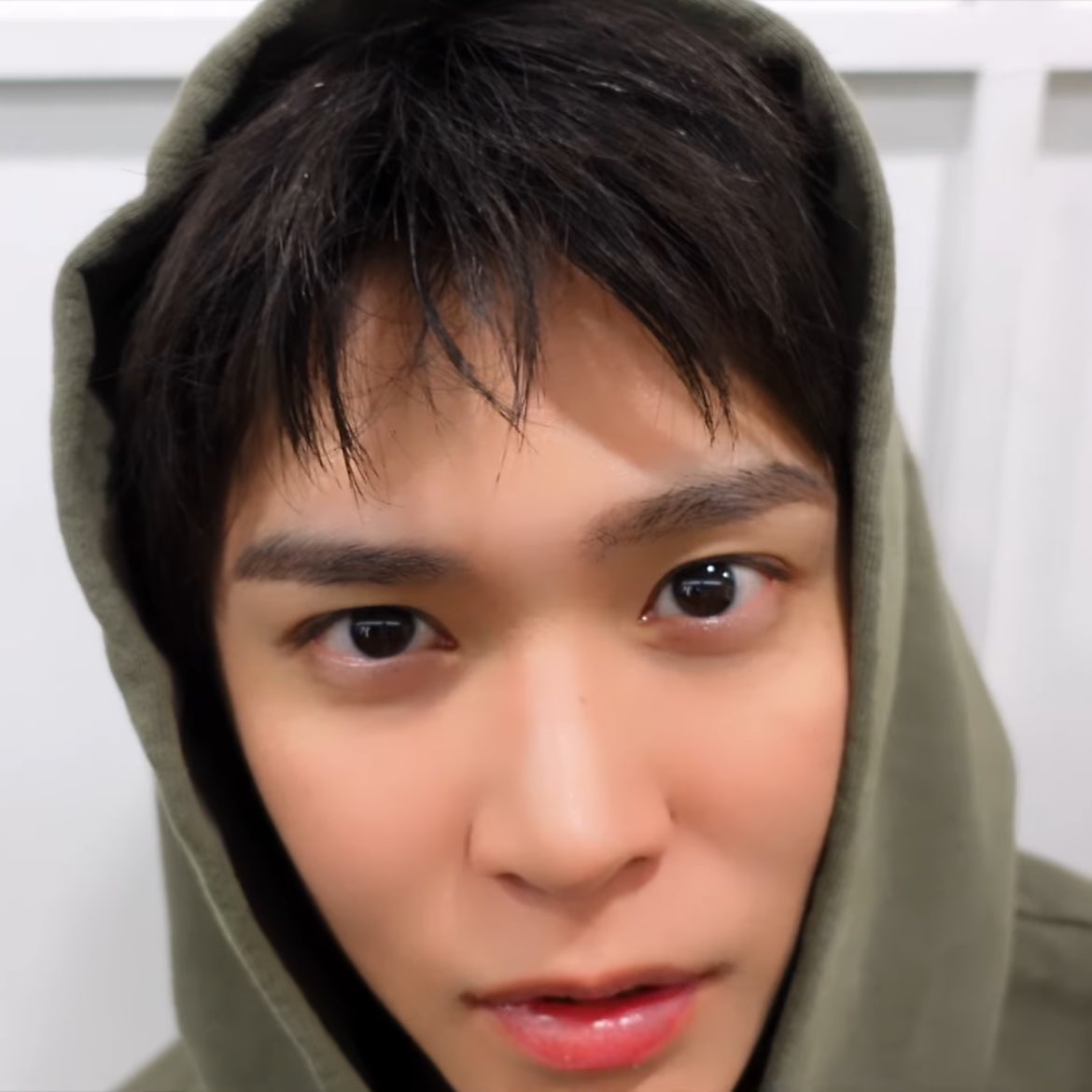 Recent activity shot of Eunseok (RIIZE)