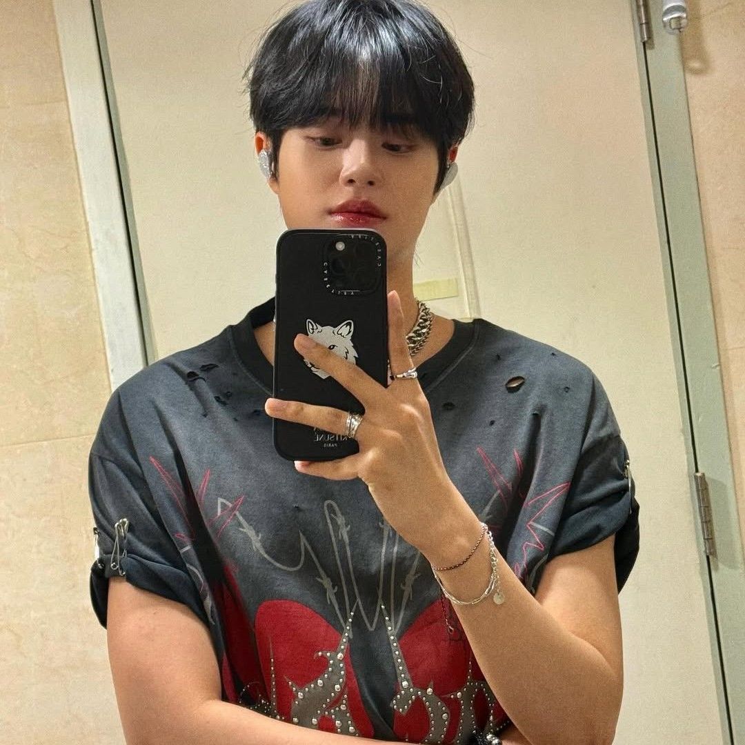 이대휘 (AB6IX)의 최신 사진