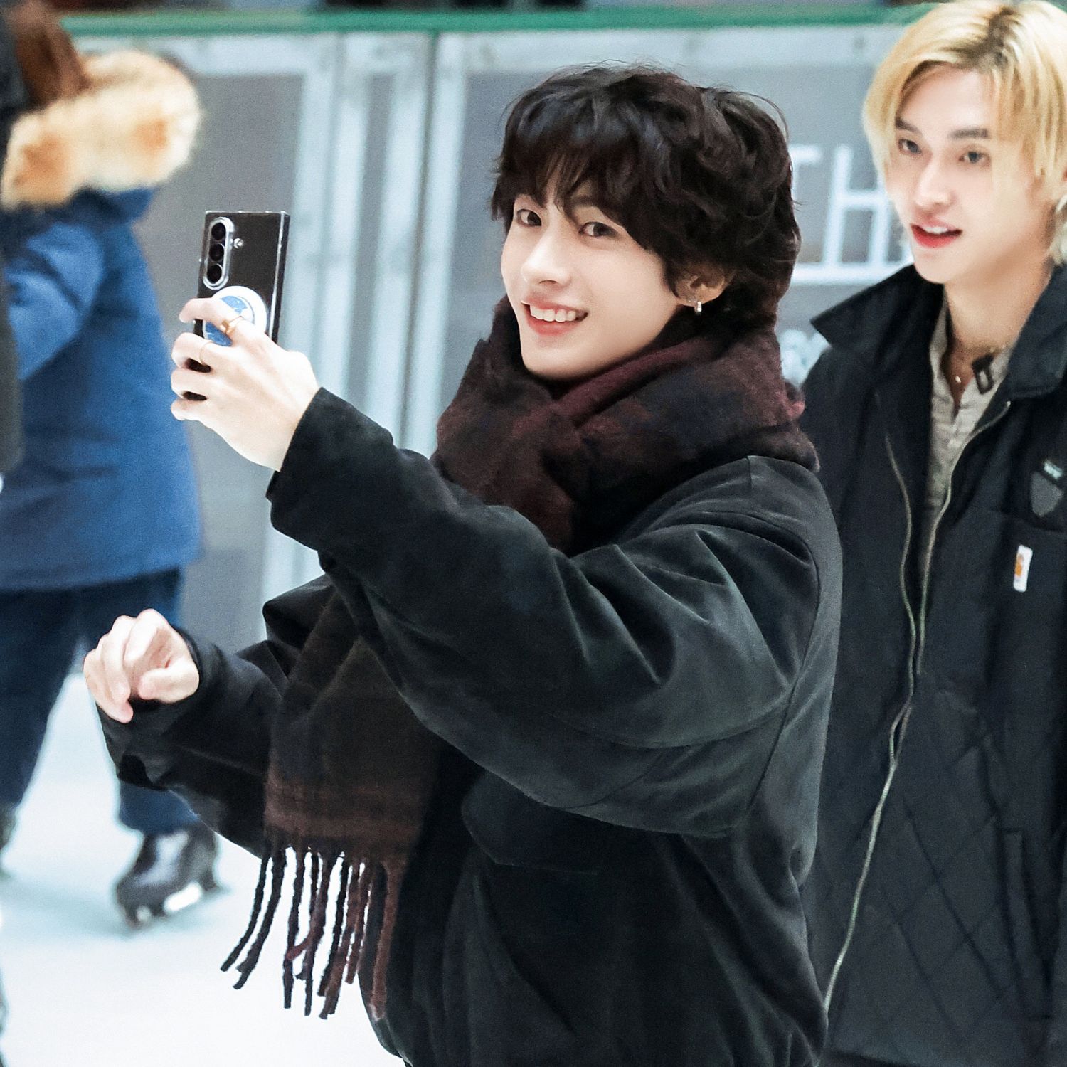 Behind-the-scenes cut of RIIZE