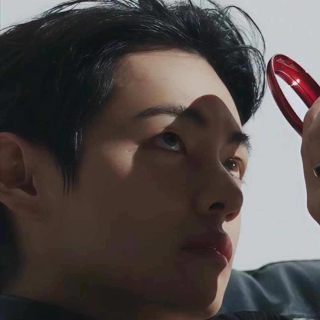 A moment captured by V (BTS)'s fan