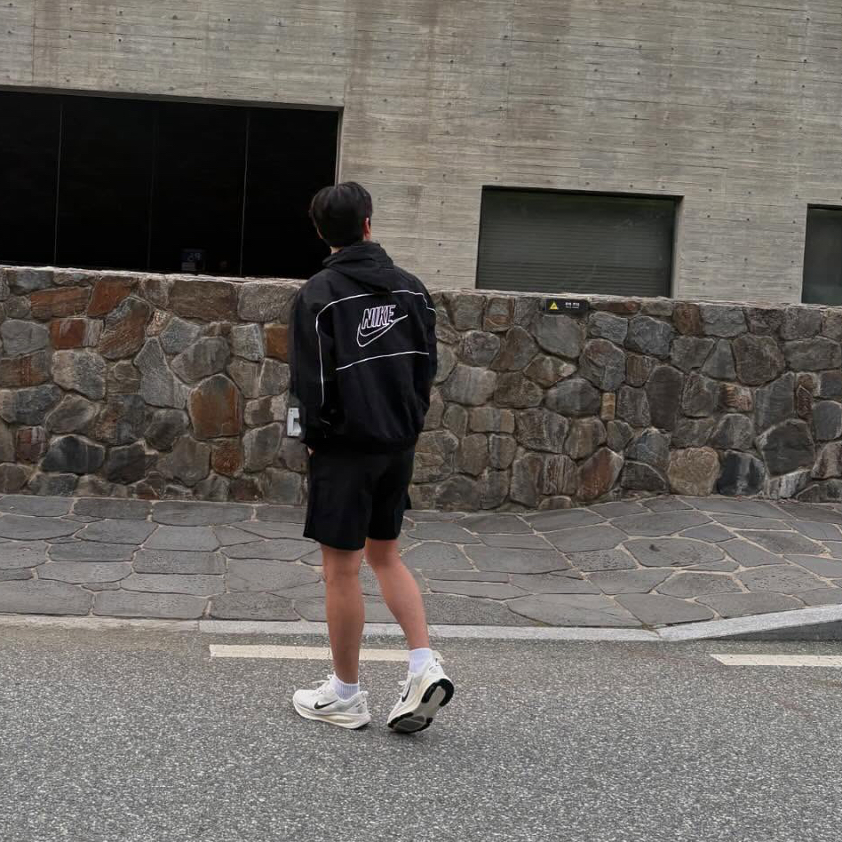 Recent activity shot of Kim Yohan (WEi)