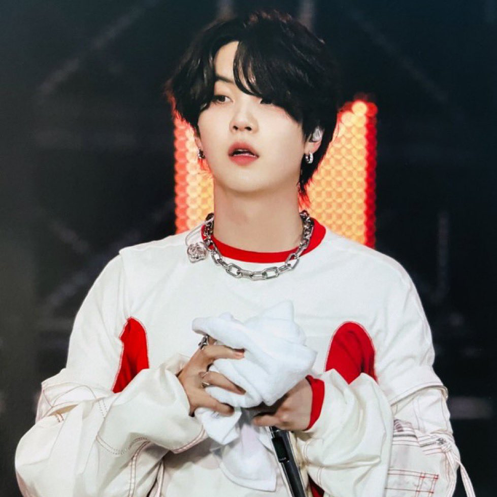 Latest photo of SUGA (BTS)