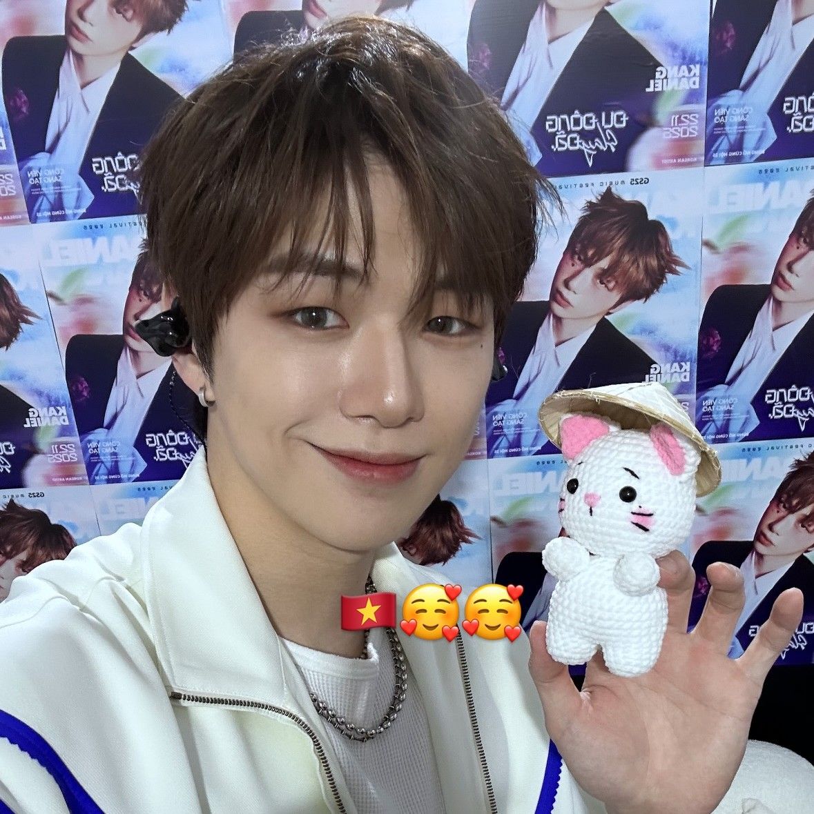 Foto aktivitas terbaru Kang Daniel