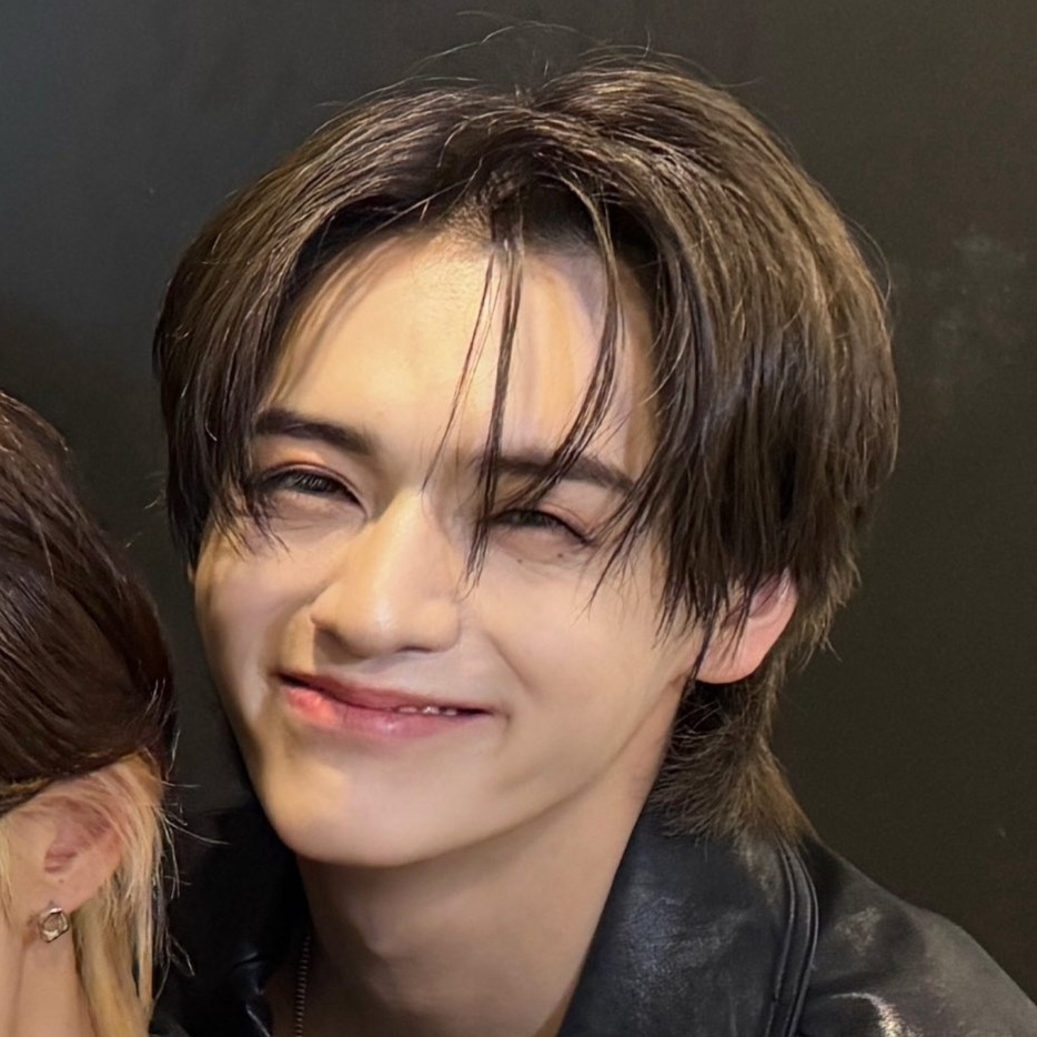 Behind-the-scenes cut of Sungyun (n.SSign)