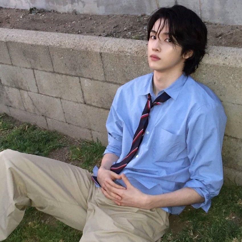 Latest photo of Sungchan (RIIZE)