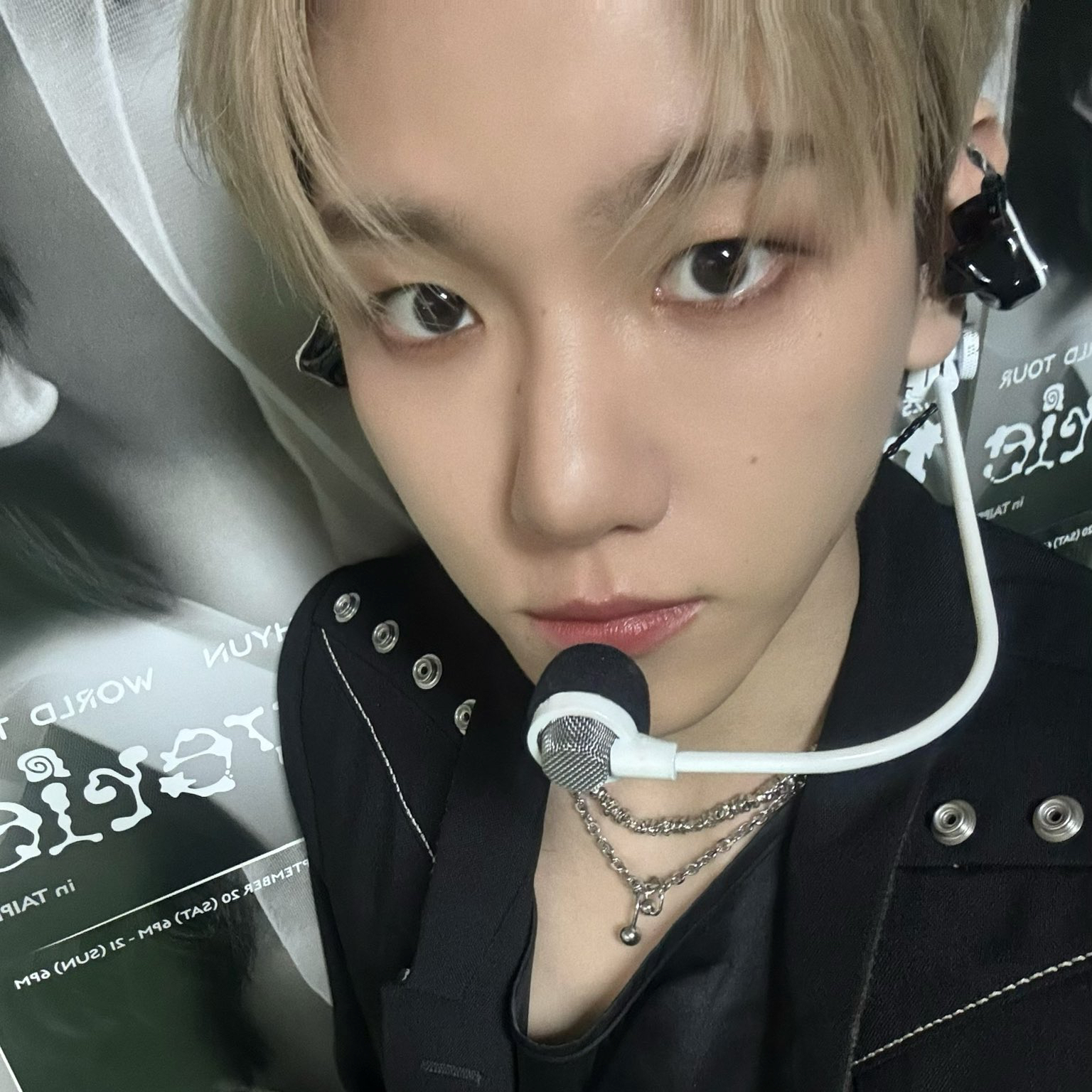 Recent activity shot of Baekhyun (EXO)