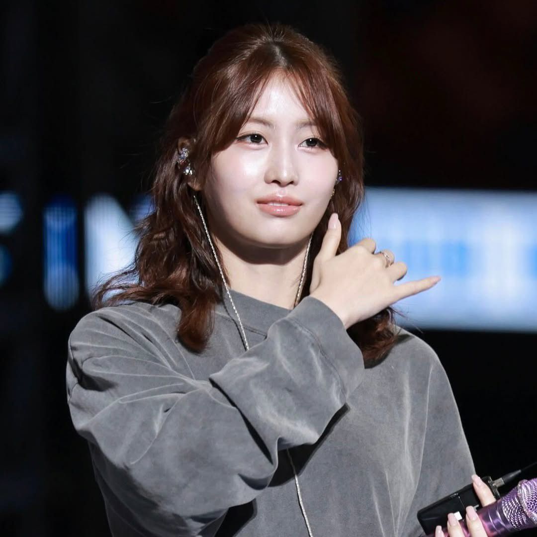 Potret di balik layar Momo (TWICE)