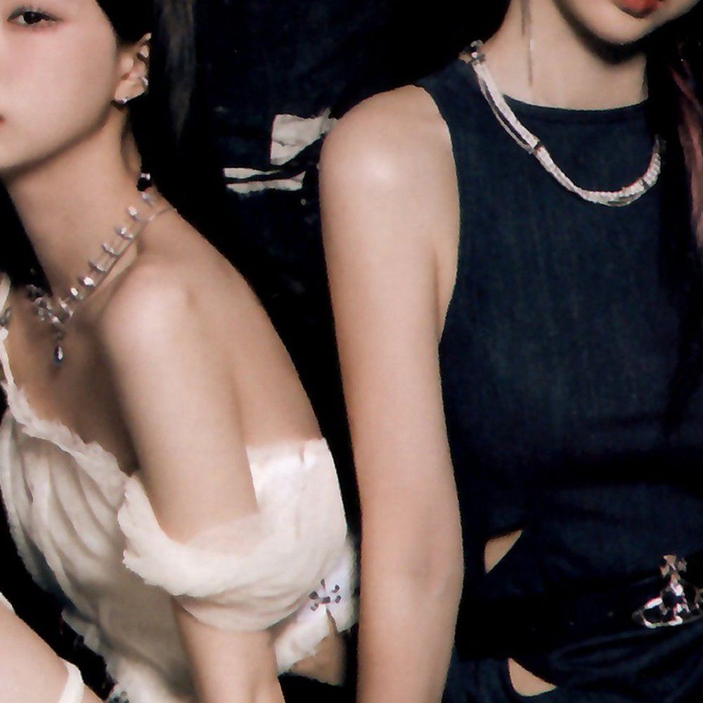 Behind-the-scenes cut of Loossemble