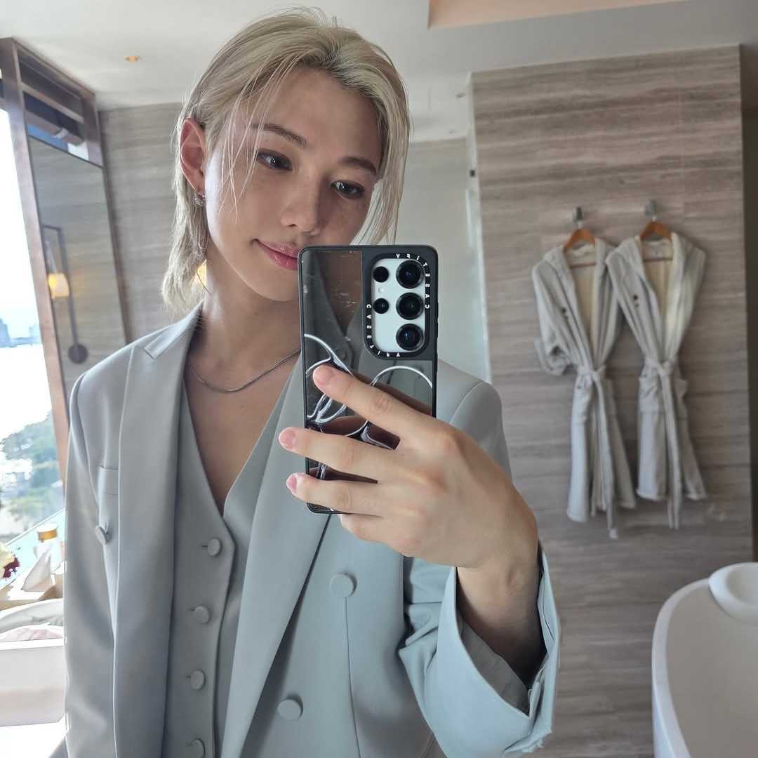 Latest photo of Felix (Stray Kids)
